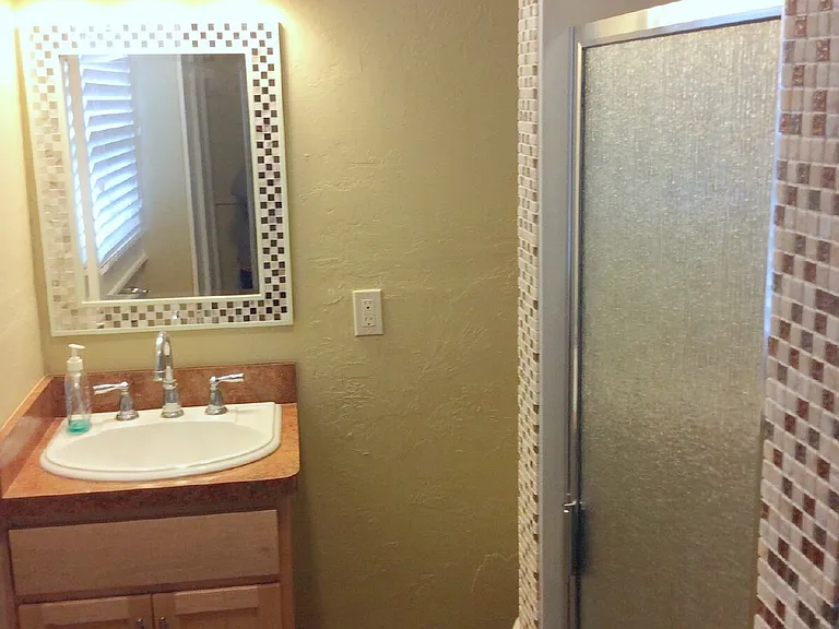 432 W 13th Ave #5 — Photo 5