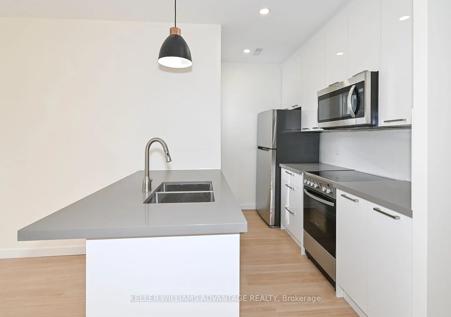 3 bed, $3,495 — Photo 4