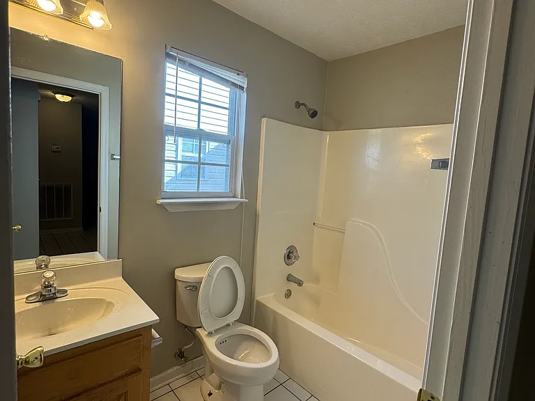 126 Crawford Dr — Photo 10
