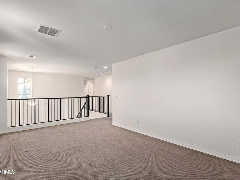 905 S Canal Dr #30 — Photo 15