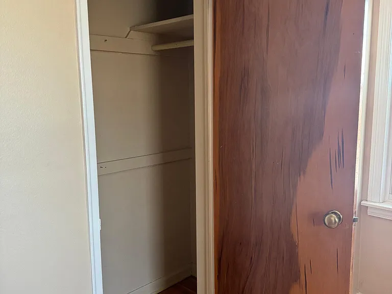 21909 Snow Ave — Photo 17