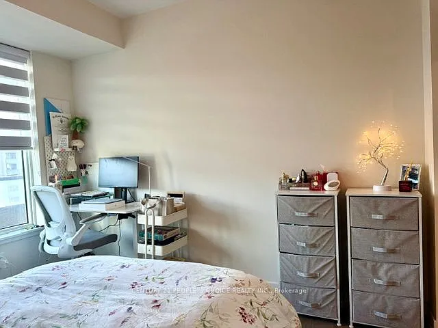 212 King William St #503 — Photo 12