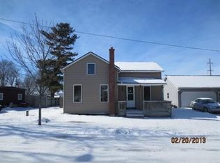 102 Adams St, Ridott, IL 61067