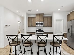 3827 Grant St UNIT 52, Corona, CA 92883