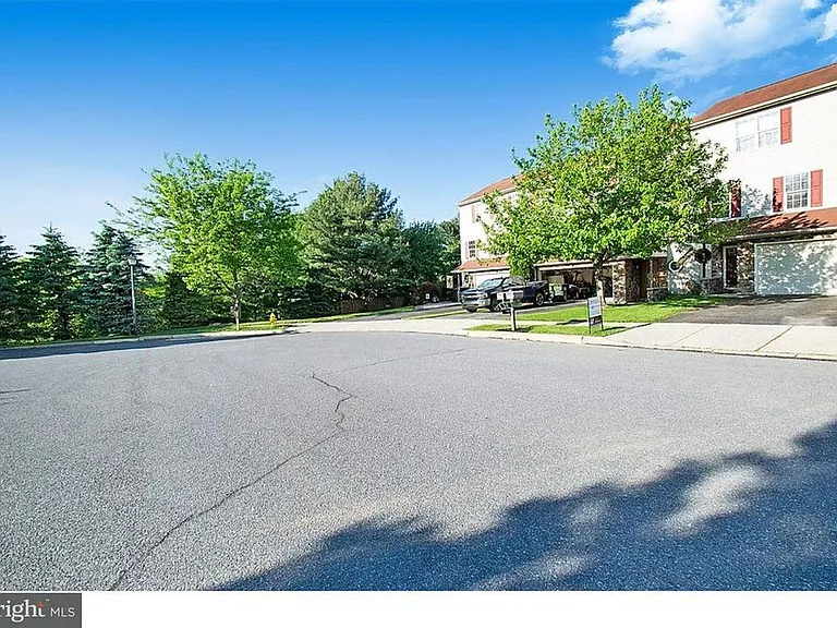6707 Jefferson Ct — Photo 21
