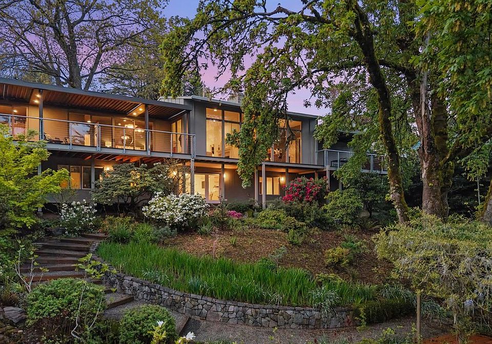 1st image of 4404 SW Warrens Way