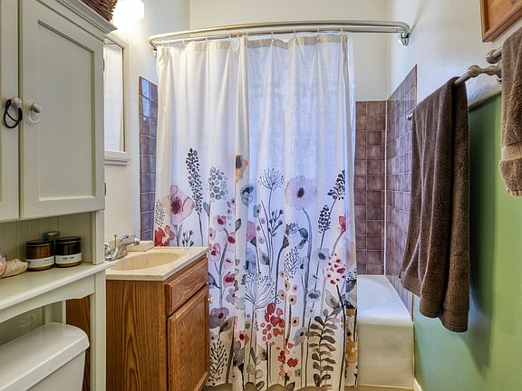 *This is a photo of a similar unit with furniture*