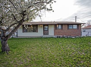 1760 N Celia Way, Layton, UT 84041