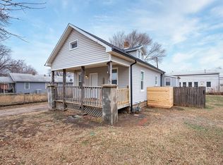 1205 N 8th St, Salina, KS 67401