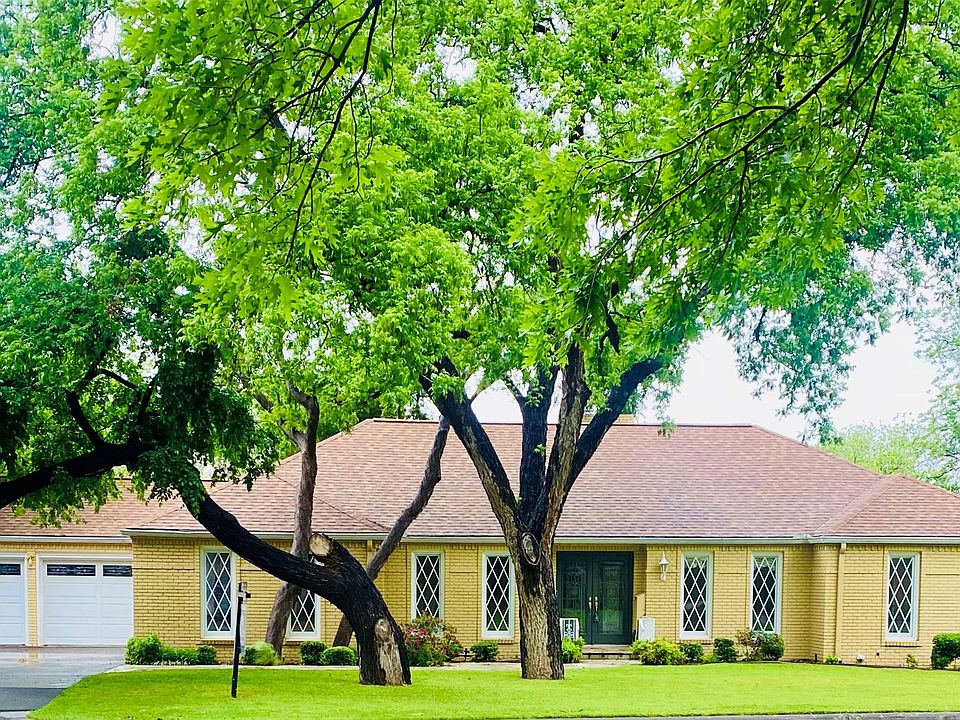 1st image of 2406 Lou Ln