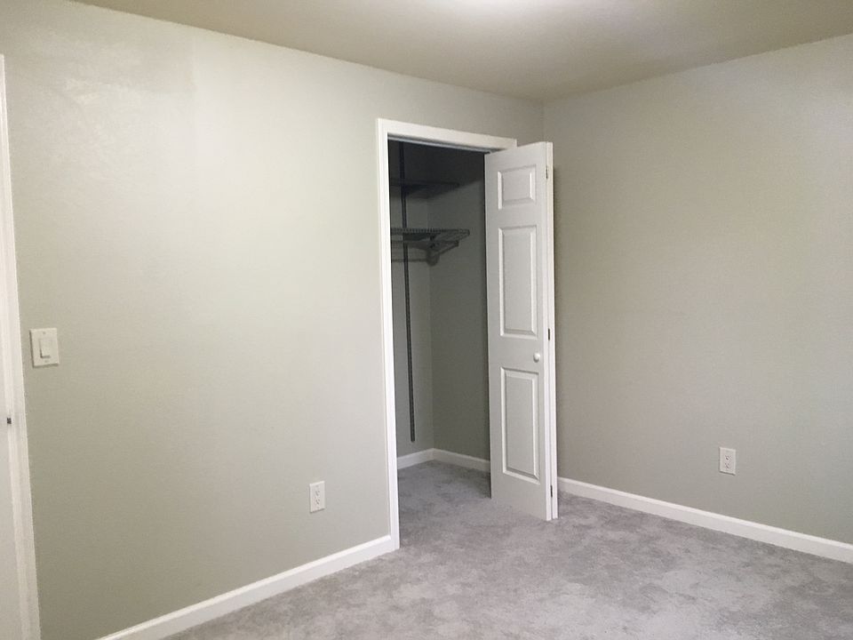 Bedroom 2 Closet