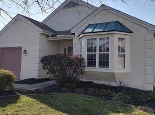 11 Buttonbush Ct, Mount Laurel, NJ 08054