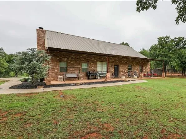 27059 Whispering Oaks Dr, Blanchard, OK 73010