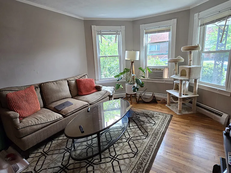 35 Meacham St — Photo 2
