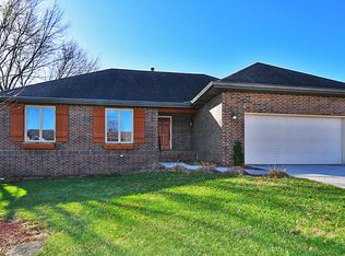 4116 E Crighton Pl, Springfield, MO 65809