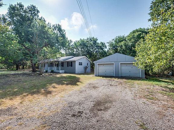 4th image of 1041 Lumkins Rd
