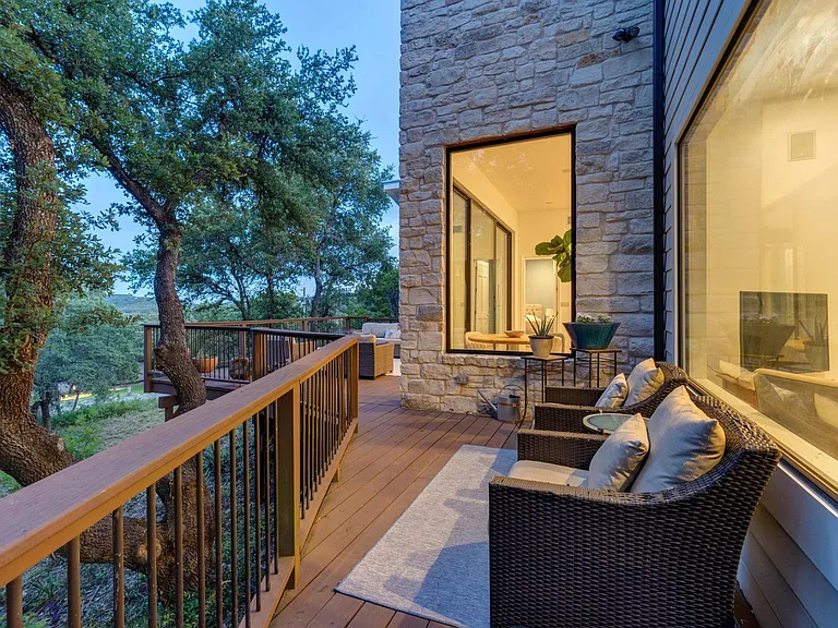 2102 Paisano Rd — Photo 10