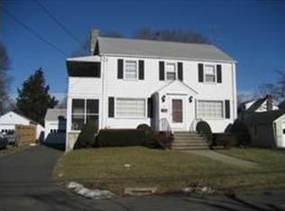 229 Kensington Pl, Bridgeport, CT 06610