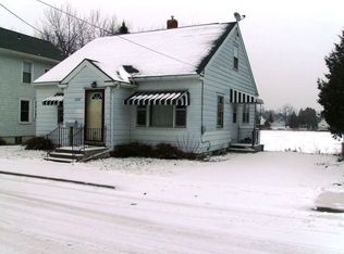 2207 E River St, Two Rivers, WI 54241