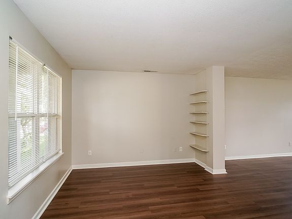 2nd image of 3014 Tapwood Ln