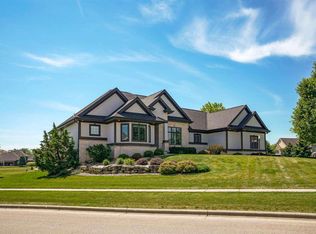 108 Jacob Cir, Oregon, WI 53575