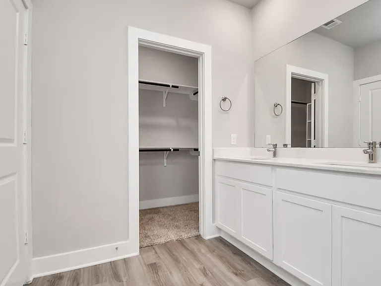 21039 Shore Oak Dr #B — Photo 24