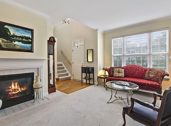 2nd image of 2743 Langley Cir
