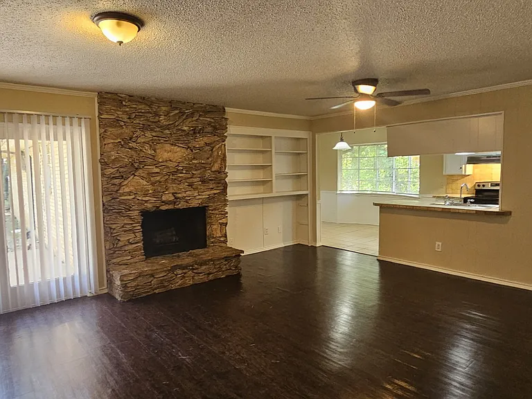 626 Little Creek Dr — Photo 13