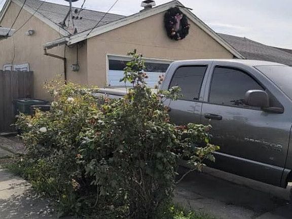 3rd image of 608 Sequoia Rd