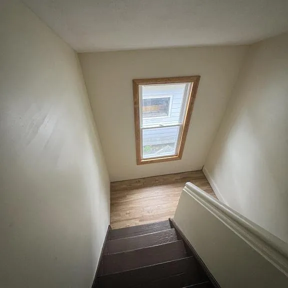 1311 Oak St — Photo 9