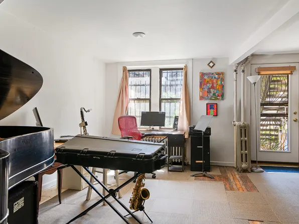 544 Pacific Street image 12 of 14