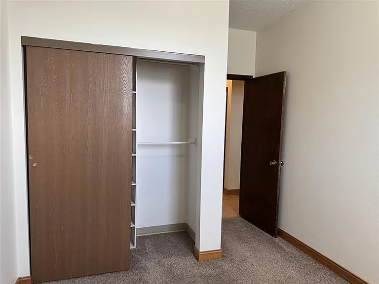 Crestwood Apartments — Photo 78