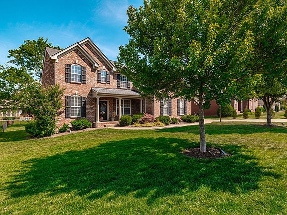 3rd image of 1077 Avery Trace Cir