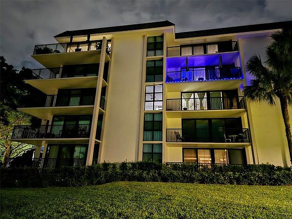 3rd image of 1350 River Reach Dr APT 402