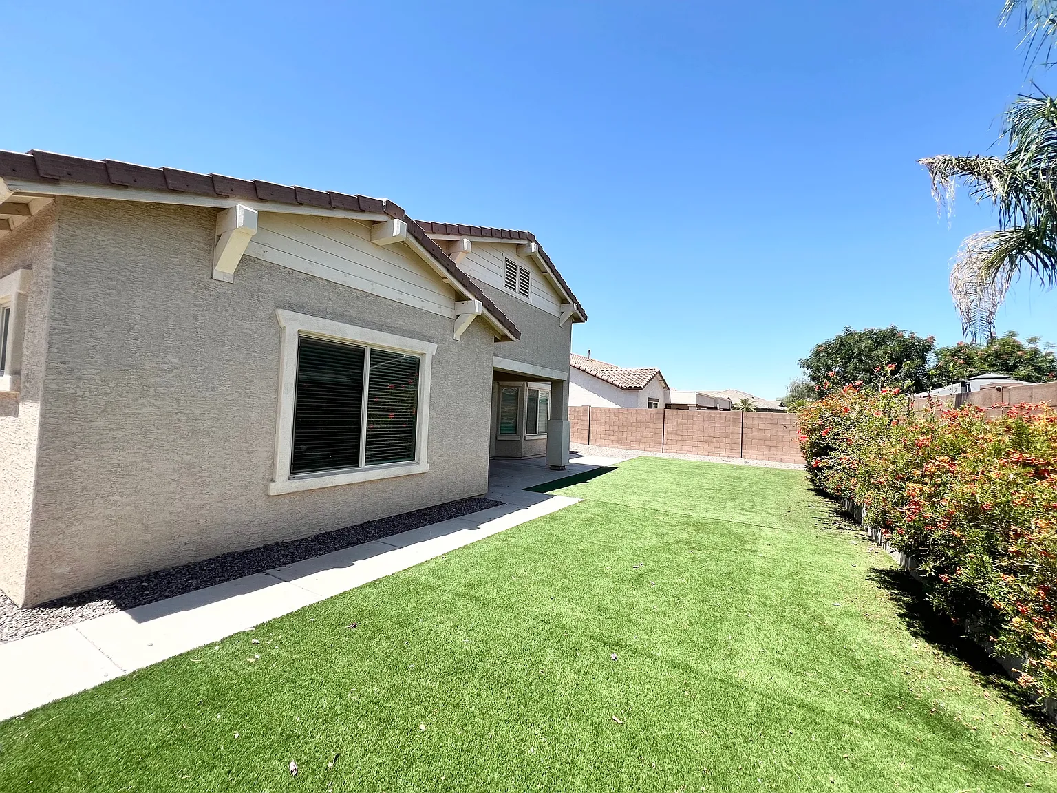 2936 E Tonto Dr — Photo 3