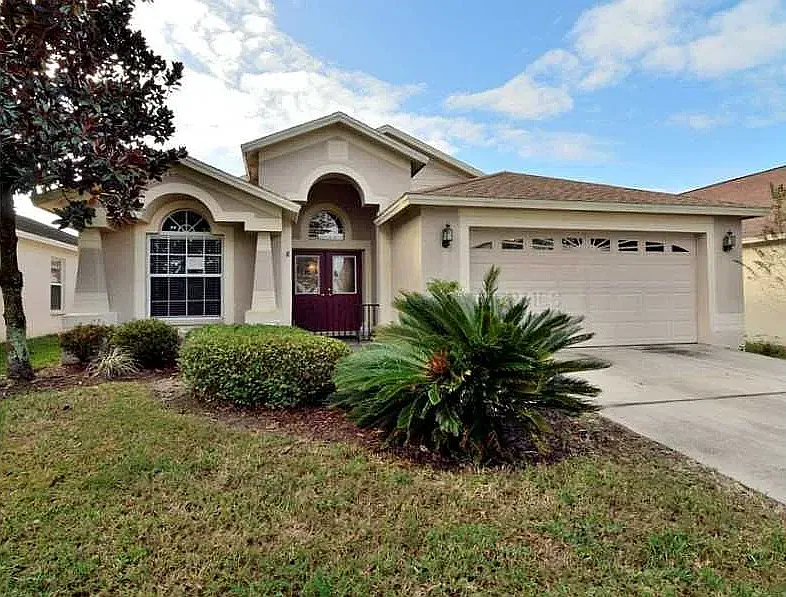 4 bed, 1867 sqft, $2,850 — Photo 2