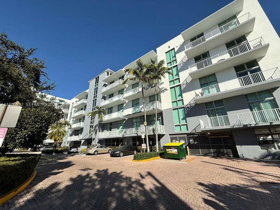 1st image of 2100 Van Buren St APT 501