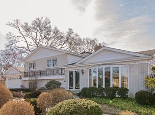 9451 Lockwood Ave, Skokie, IL