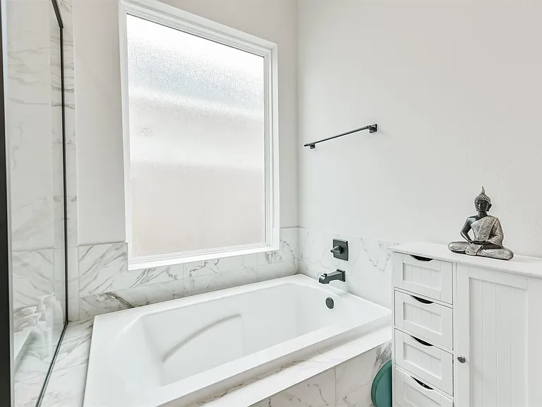9243 Trimble Landing Dr — Photo 18