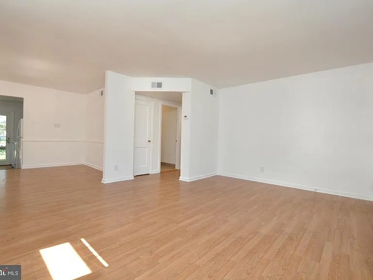 432 N Coles Ave — Photo 9