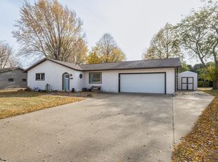 453 3rd St SW, Blooming Prairie, MN 55917