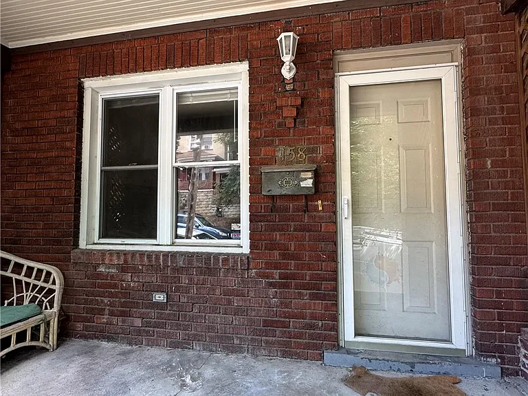158 Chesterfield Rd — Photo 3