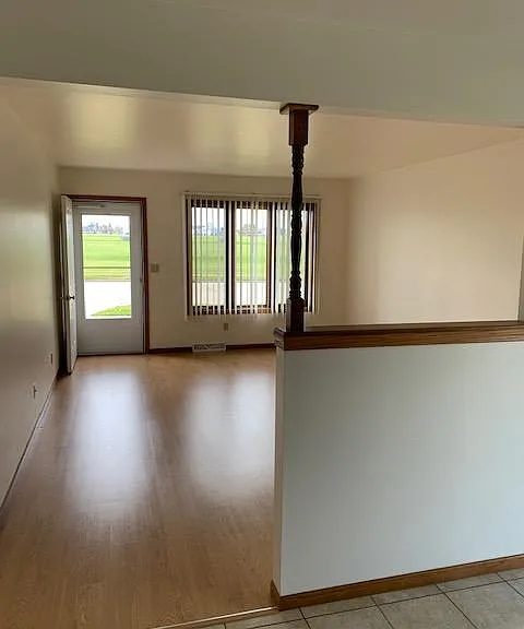 1713 S 35th St — Photo 3