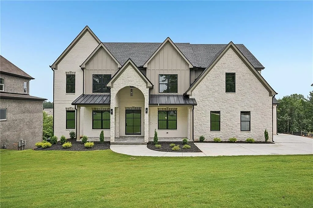 5 bed, 5.5 bath, 8569 sqft, $11,000 — Photo 1