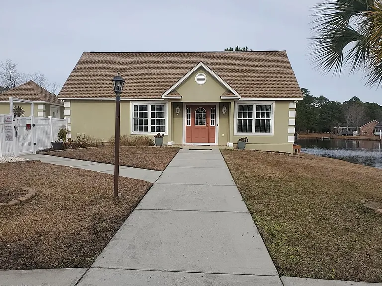 4091 Lakeshore Dr — Photo 45