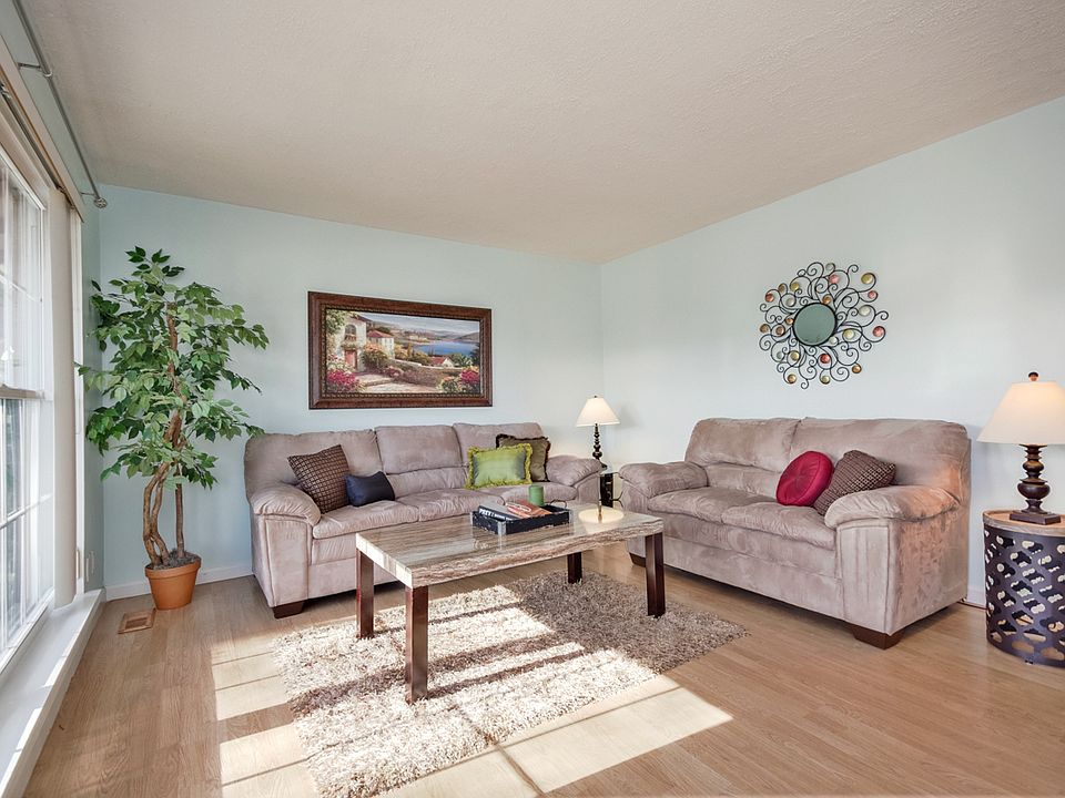 1st image of 1045 Dawn Valley Dr