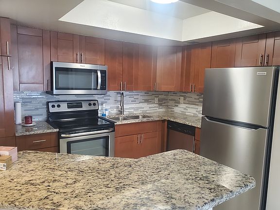 3rd image of 1552 SE Royal Green Cir Building O