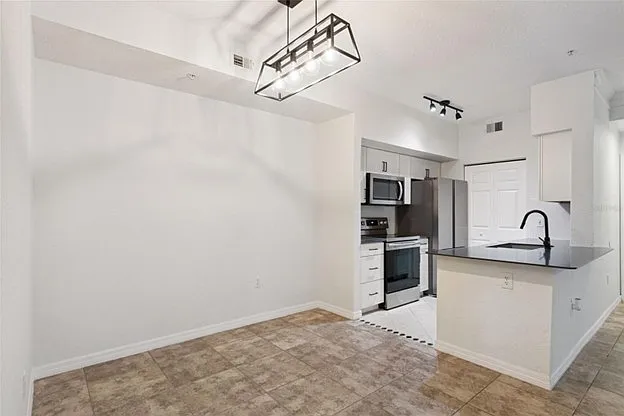 13036 Mulberry Park Dr #417 — Photo 8
