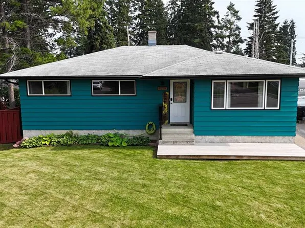 4209 N 6th Ave, Edson, AB T7E 1A5