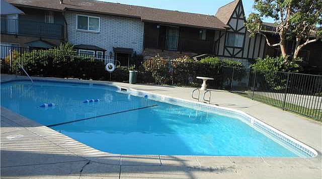 1st image of 749 S Mollison Ave Unit 8